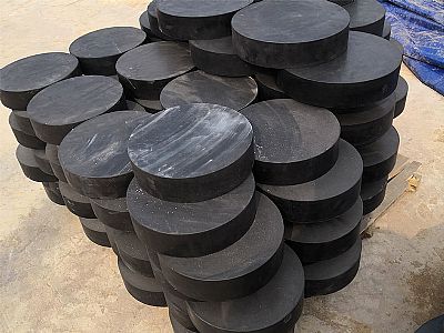 巢湖市板式橡胶支座由若干层橡胶片与薄钢板经加压硫化